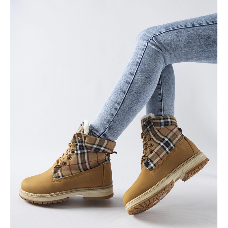 Brązowe trapery zdobione kratką Dino 1