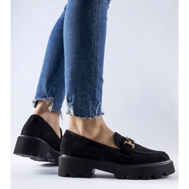 Czarne mokasyny zdobione klamerką Pisa 1