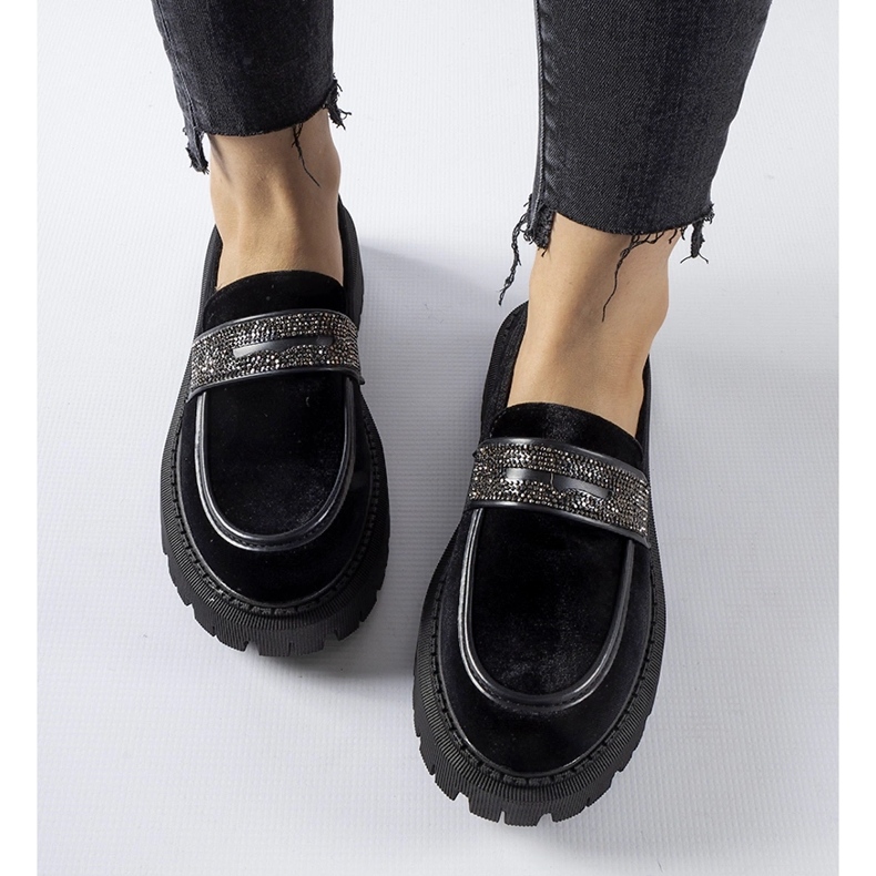 Czarne mokasyny zdobione cyrkoniami Longuelo 1