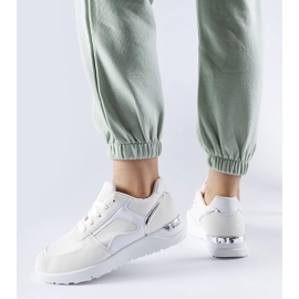 Białe sneakersy z łączonych materiałów Gallo 1