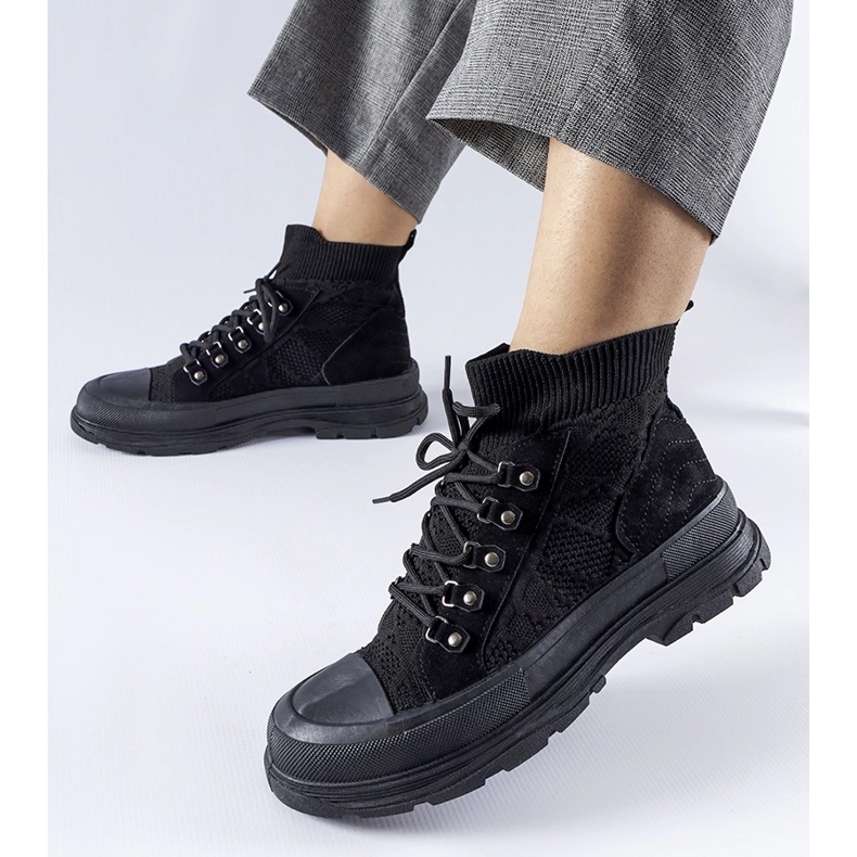 Czarne wysokie materiałowe trampki Casalma 1