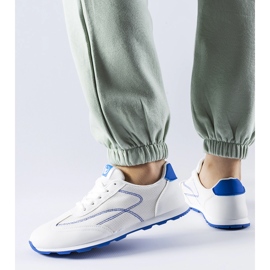 Białe sportowe sneakersy Pinarella 1