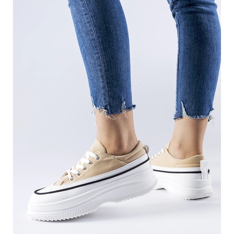 Beżowe trampki na platformie Plesio beżowy 1