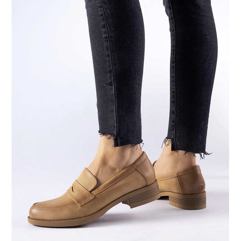 Beżowe eleganckie mokasyny Beaufort beżowy 1