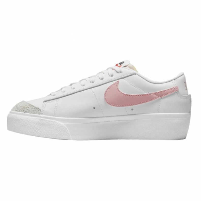 Buty Nike Blazer Low Platform W DJ0292-103 białe 1