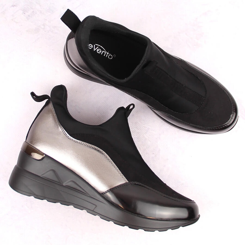 Półbuty damskie na koturnie wsuwane eVento czarne 1