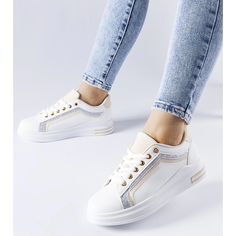 Białe sneakersy na platformie Mayfield 1