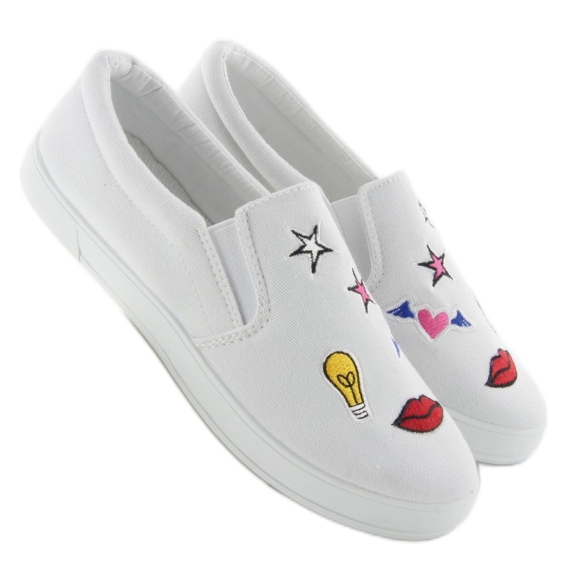 Slipony z naszywkami JX41P White białe 1