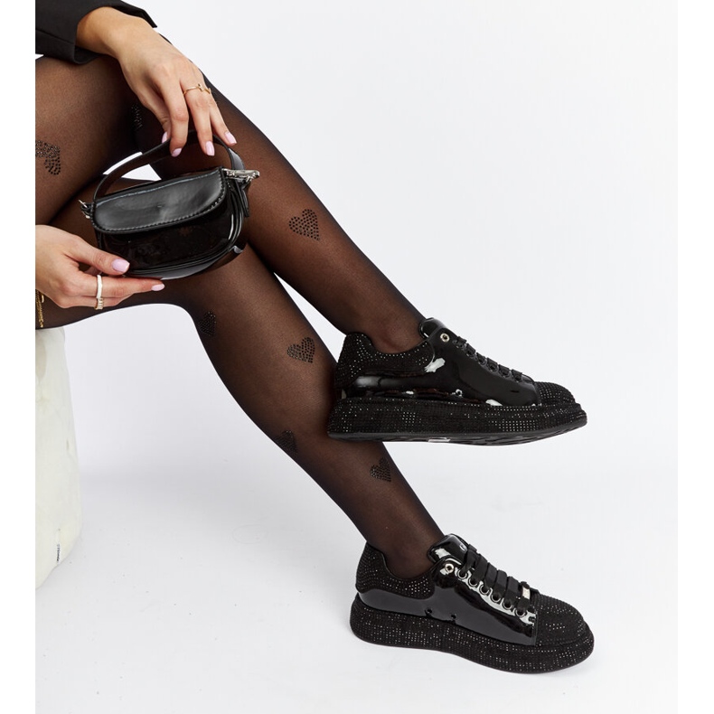 Czarne sneakersy z cyrkoniami Goe NN2N4010 1