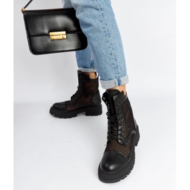 Czarne prześwitujące trapery Waldeck 1