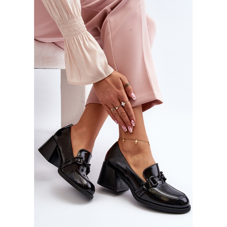 Vinceza Lakierowane Półbuty Na Obcasie Czarne Nireva 2