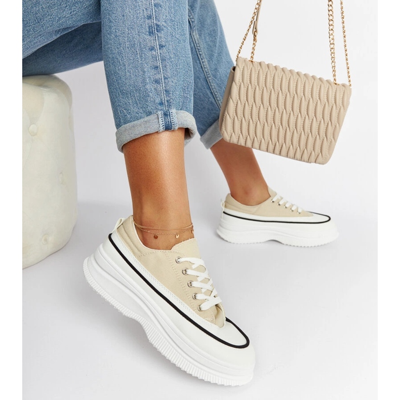 Beżowe trampki na platformie Plesio beżowy 2