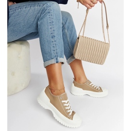 Beżowe trampki na platformie Monteleone beżowy 1