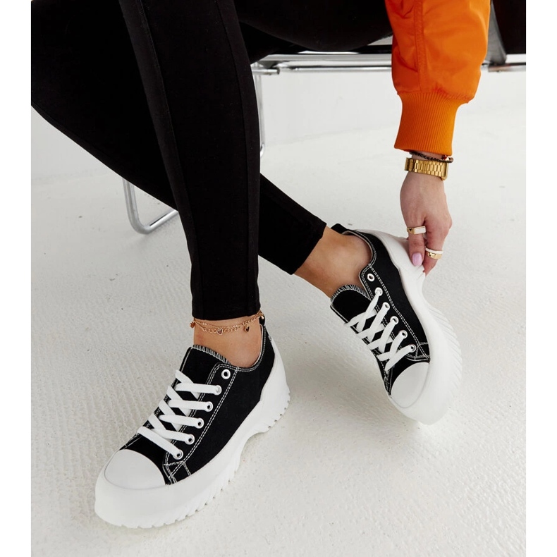 Czarne trampki na platformie Monteleone 1