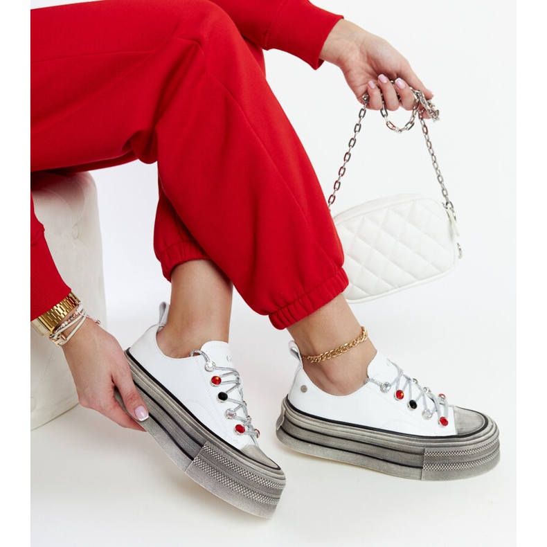 Białe sneakersy na platformie GOE NN2N4054 1