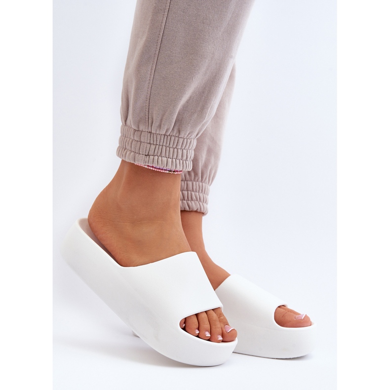 Damskie Klapki Na Grubej Podeszwie Białe Oreithano 2