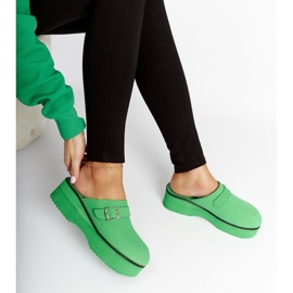 Zielone klapki typu chodaki na platformie Lang 1