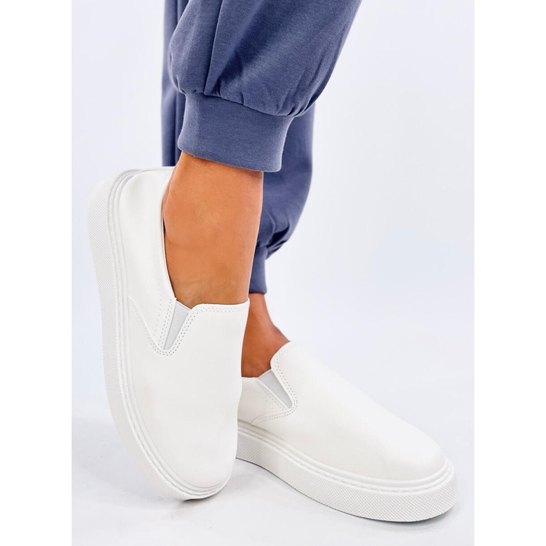 Trampki slip-on Allams White białe 1