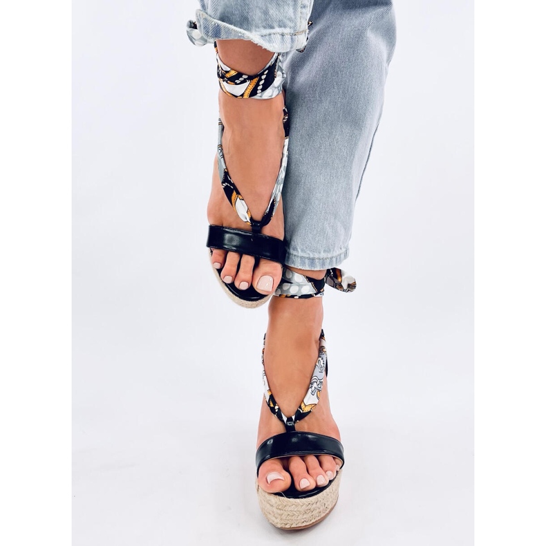 Sandałki espadryle na koturnie Birrel Black czarne 1