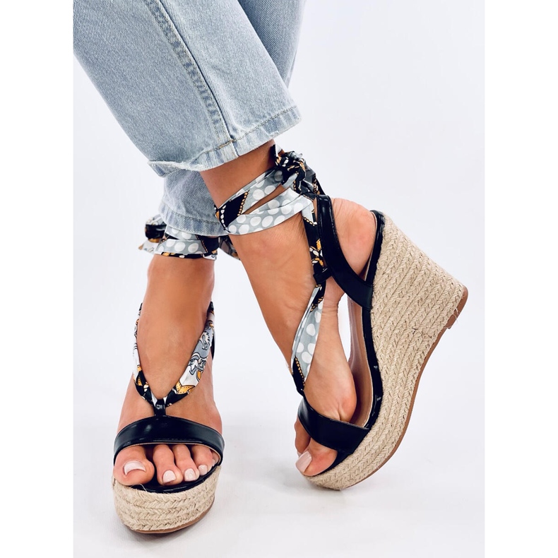 Sandałki espadryle na koturnie Birrel Black czarne 2