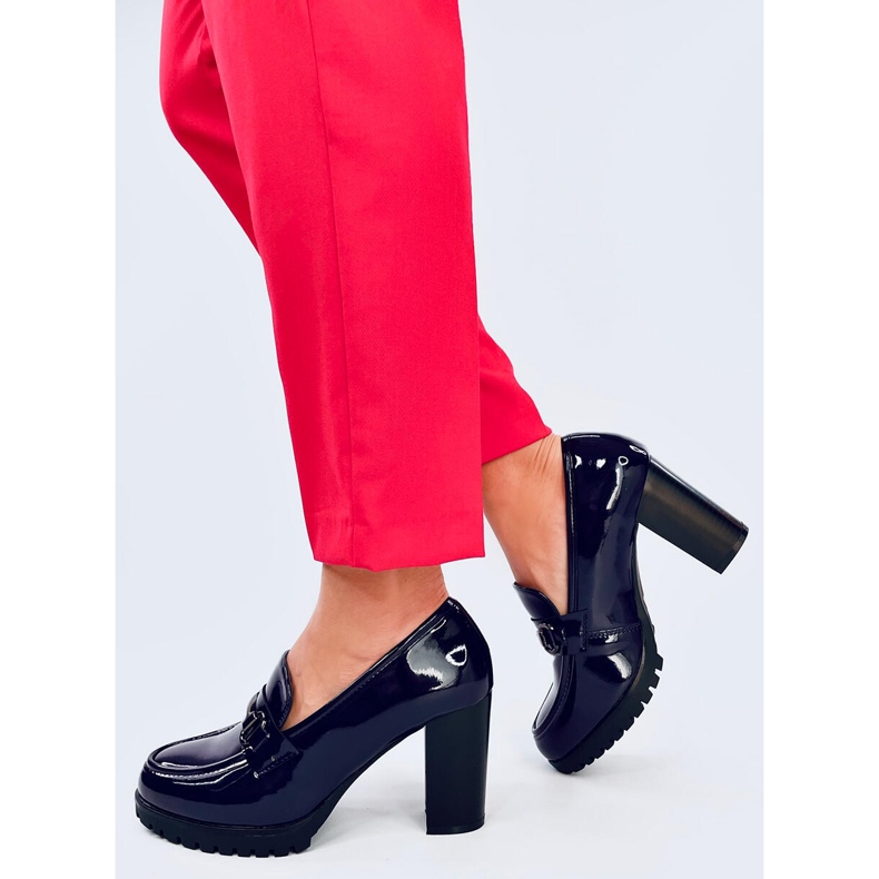 Mokasyny lakierowane na obcasie Hyett Dark Blue niebieskie 2