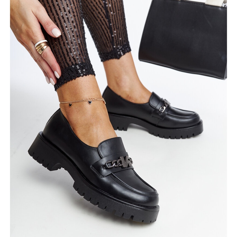 Czarne skórzane mokasyny Vinceza 1