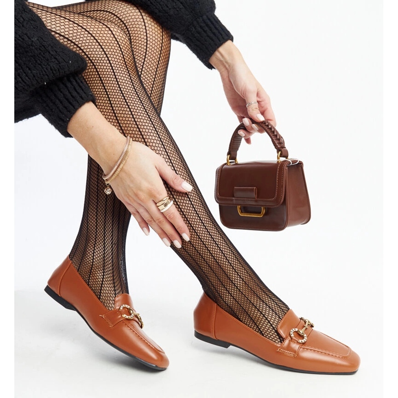 Brązowe mokasyny z klamerką Areebah 1