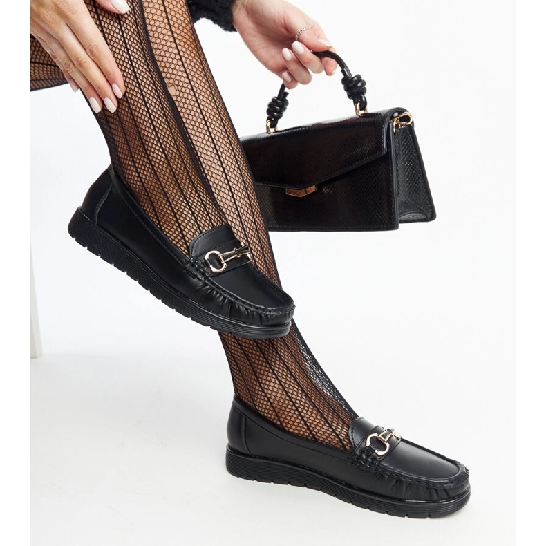 Czarne mokasyny z klamerką Anisah 1