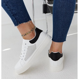Białe ażurowe sneakersy Semhar 4