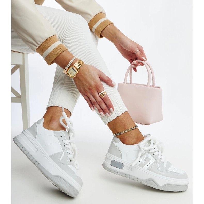 Biało-szare sneakersy na grubej podeszwie Galit białe 1