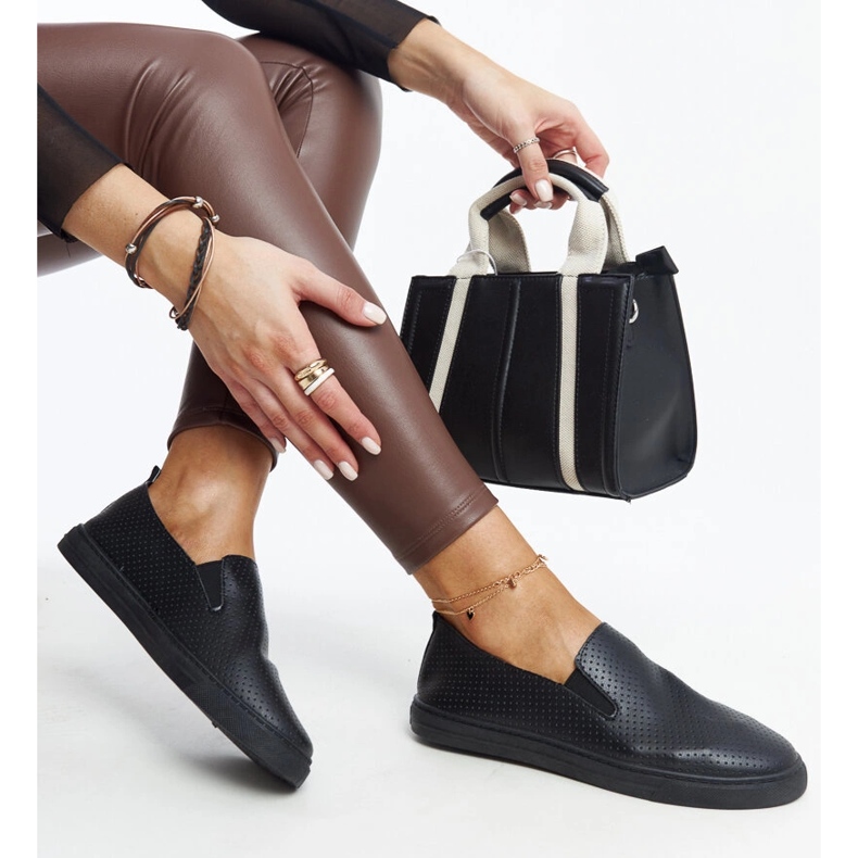 Czarne półbuty Sanan 1