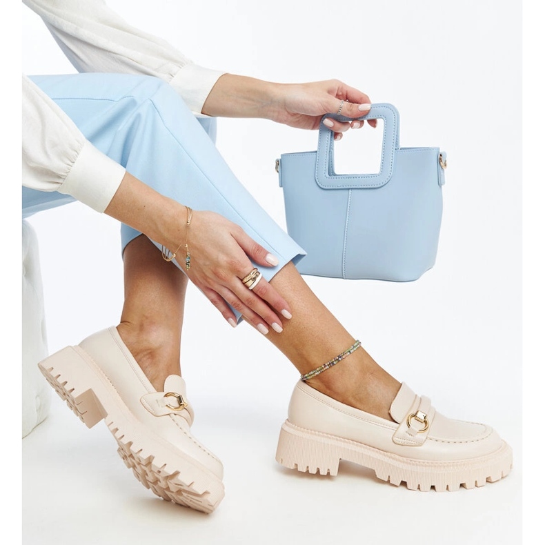 Beżowe mokasyny z klamerką Lasima beżowy 1