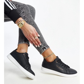 Czarne trampki eko-skórzane Furat 1