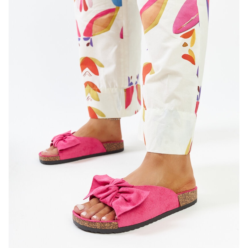 Ciemnoróżowe klapki na korkowej podeszwie Aamu 1