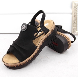Komfortowe sandały damskie na koturnie wsuwane czarne Rieker V7972-00 3