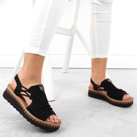 Komfortowe sandały damskie na koturnie wsuwane czarne Rieker V7972-00 5