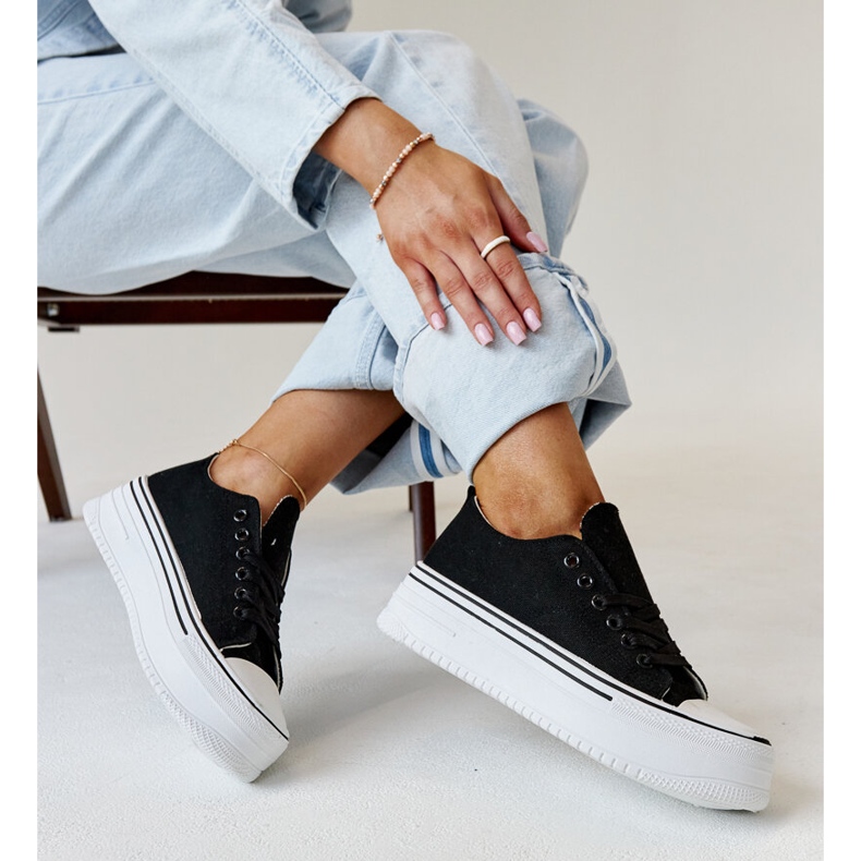 Czarne trampki na grubej podeszwie Bahira 1