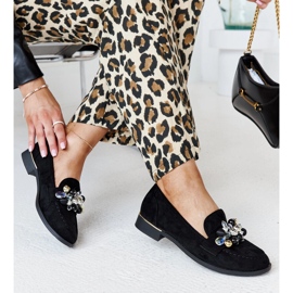 Czarne mokasyny z ozdobami Dahera 1