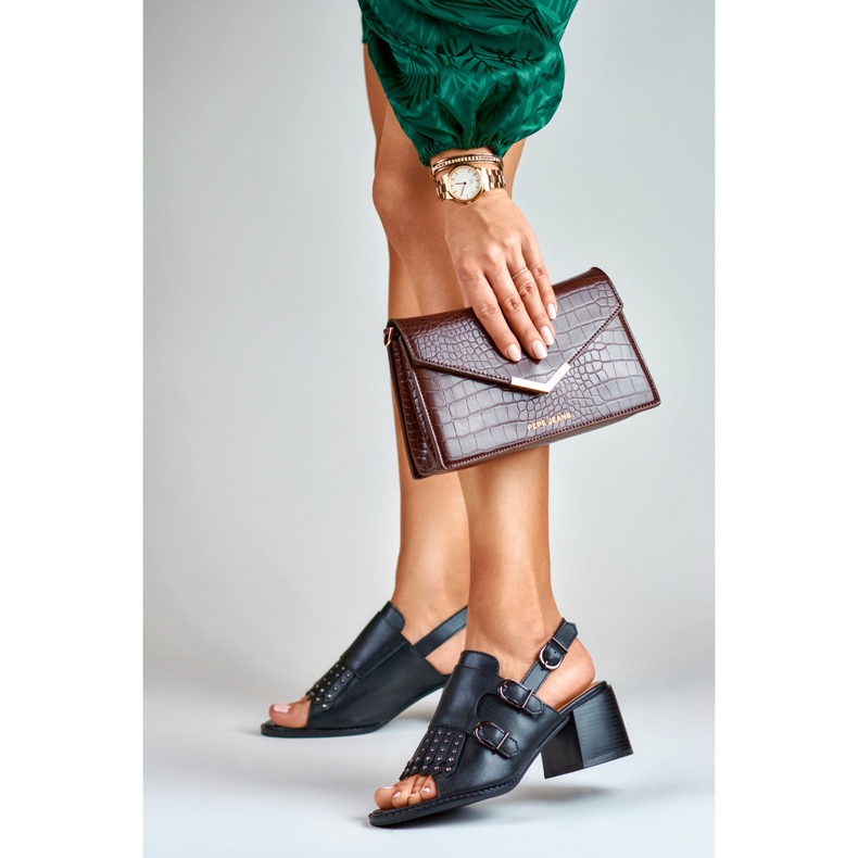 La.Fi Czarne sandały z ćwiekami 1