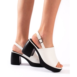 Goodin Białe sandały damskie na koturnie 2