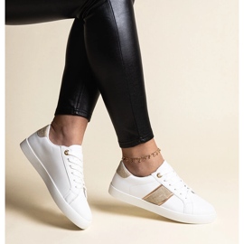 Biało-złote sneakersy z ozdobnym paskiem Grada białe 1