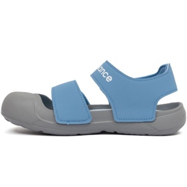Sandały New Balance SYA809R3 niebieskie 1