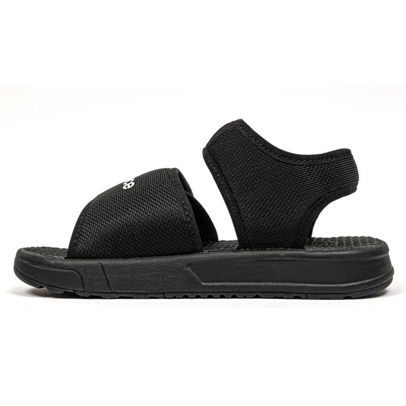 Sandały New Balance SYA750A3 czarne 1