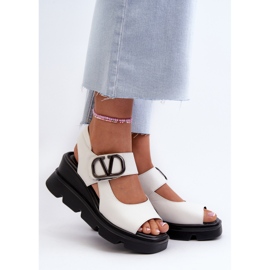 Vinceza Sandały Damskie Na Koturnie I Platformie Z Eko Skóry Białe Triaola 2