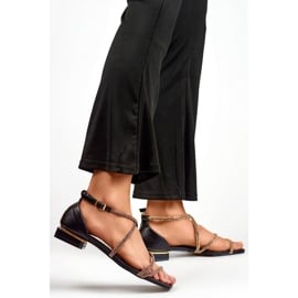 Eleganckie sandały damskie z cyrkoniami na niskim obcasie czarne 2