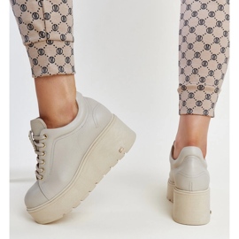 Beżowe skórzane sneakersy na koturnie Karino beżowy 4