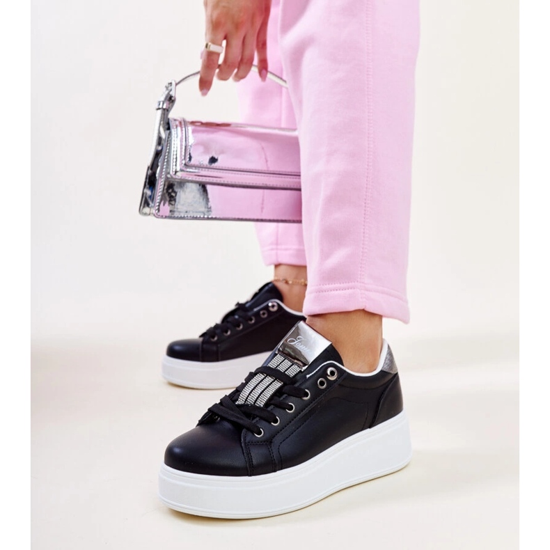 Czarno-srebrne sneakersy z cyrkoniami Maurizia czarne 1