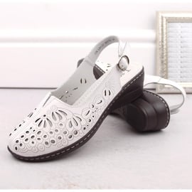 Skórzane komfortowe sandały damskie pełne ażurowe białe T.Sokolski L24-27 5