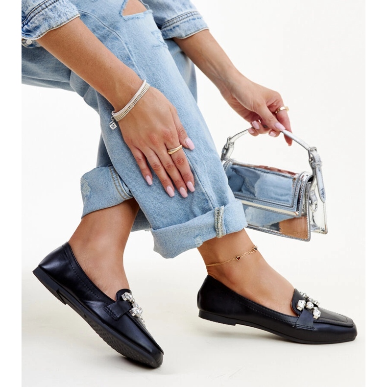 Czarne mokasyny z cyrkonową klamerką Mali 1