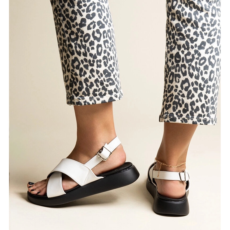 Białe sandały na platformie Burnet 1